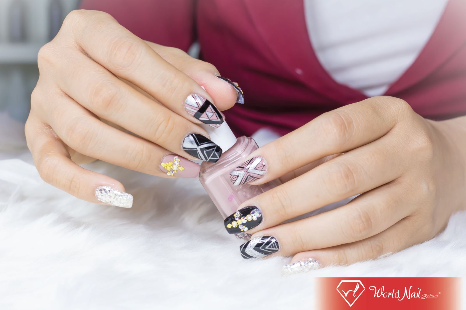 Lớp học Nail nghệ thuật vẽ móng